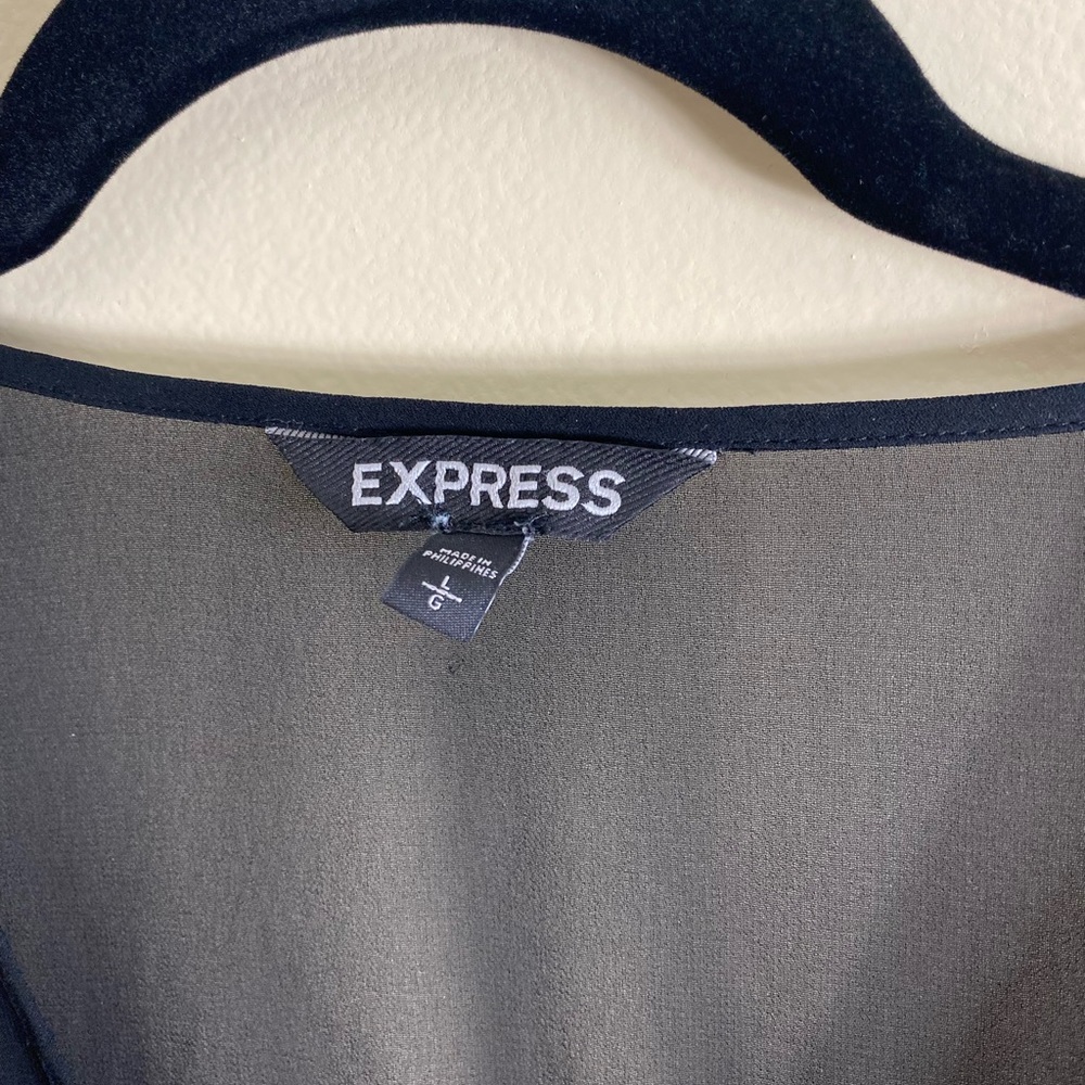 Express Ruffle Top - Picture 2 of 5